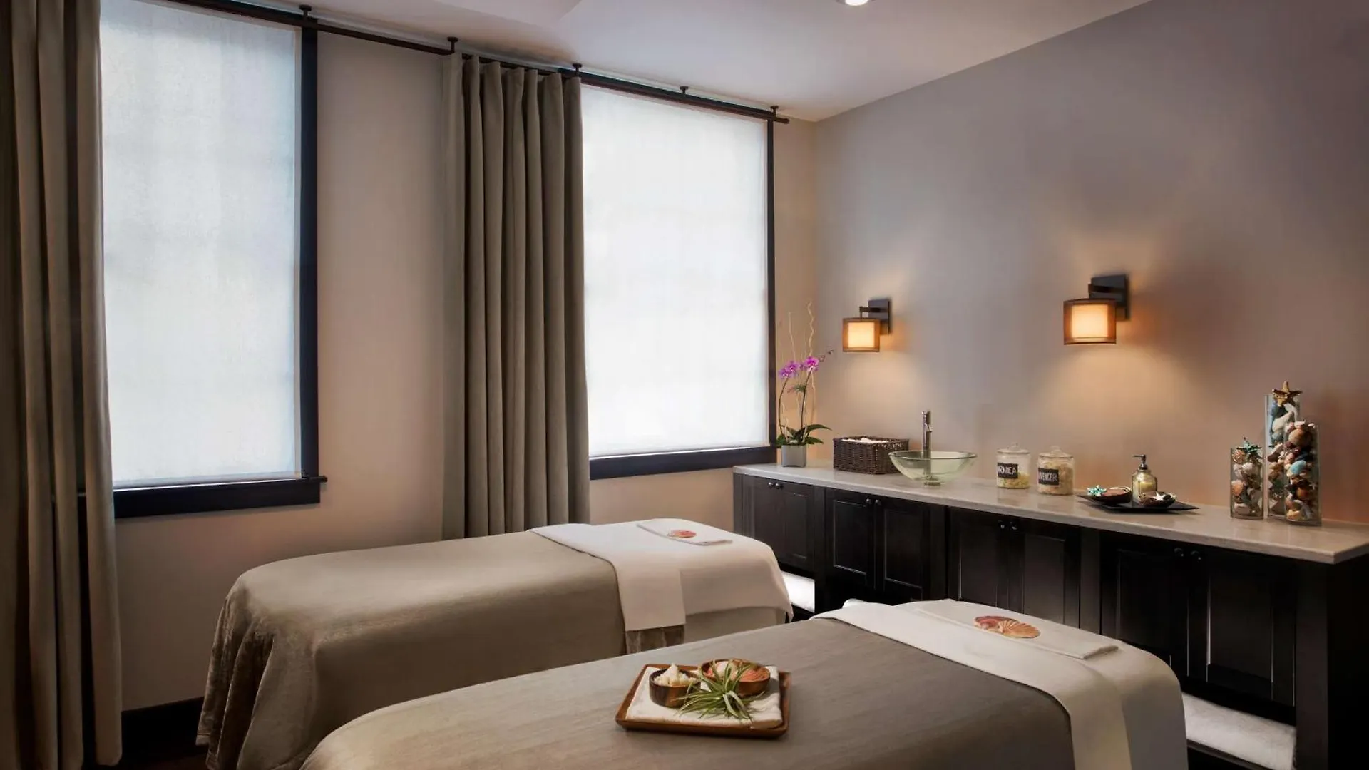 Casa Marina Key West, Curio Collection By Hilton Hotel