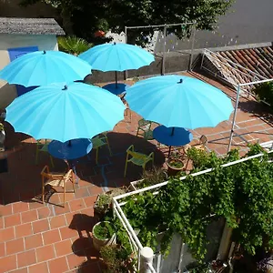 hotel-regina-salon-de-provence.fr-provencehotel.com/